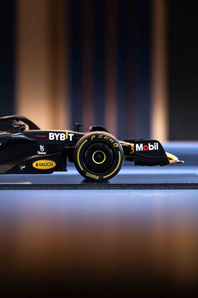 Miniatura F1 Red Bull RB18 / M. Verstappen - Escala 1:10 com 53cm